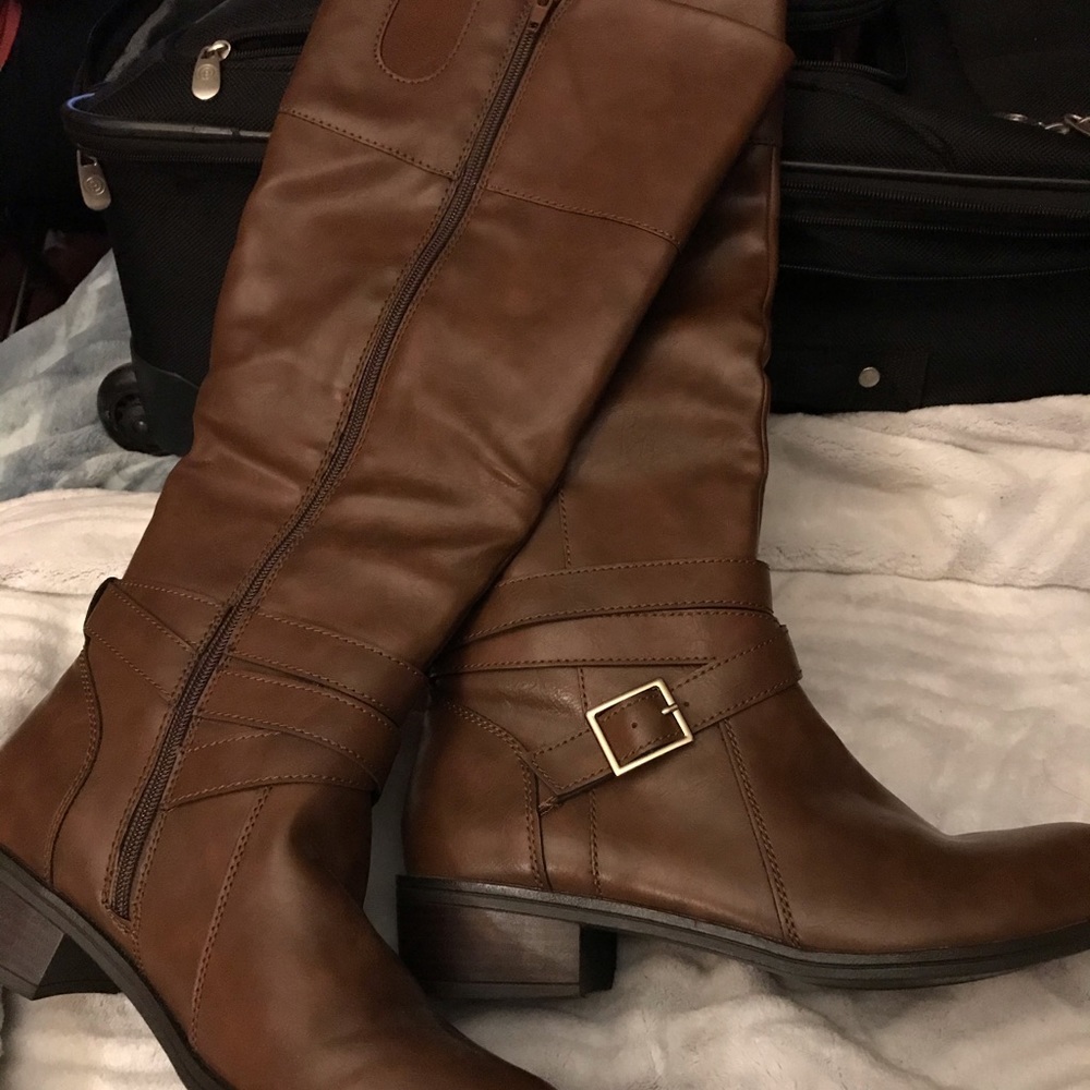 9 1/2 knee boot AZ Jean co